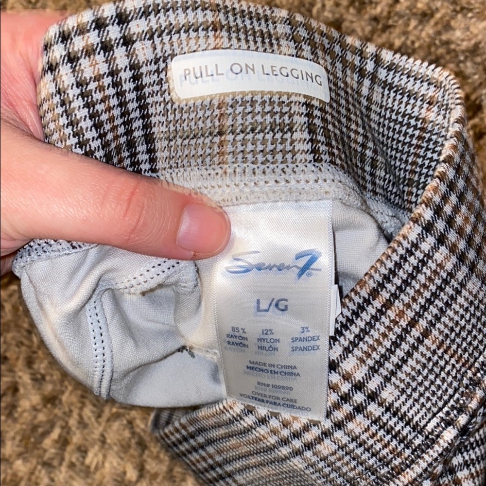 Seven7 Womens Black & White Plaid/Gingham Leggings - Picture 3 of 5
